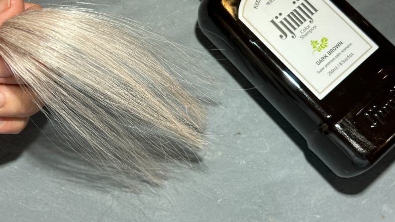 Jjimjil（ジムジル）カラーシャンプーのパッケージと染毛効果を検証した毛束