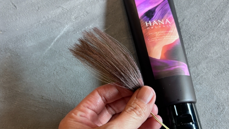 HANAオーガニックカラーコンディショナーの染毛効果を検証した毛束